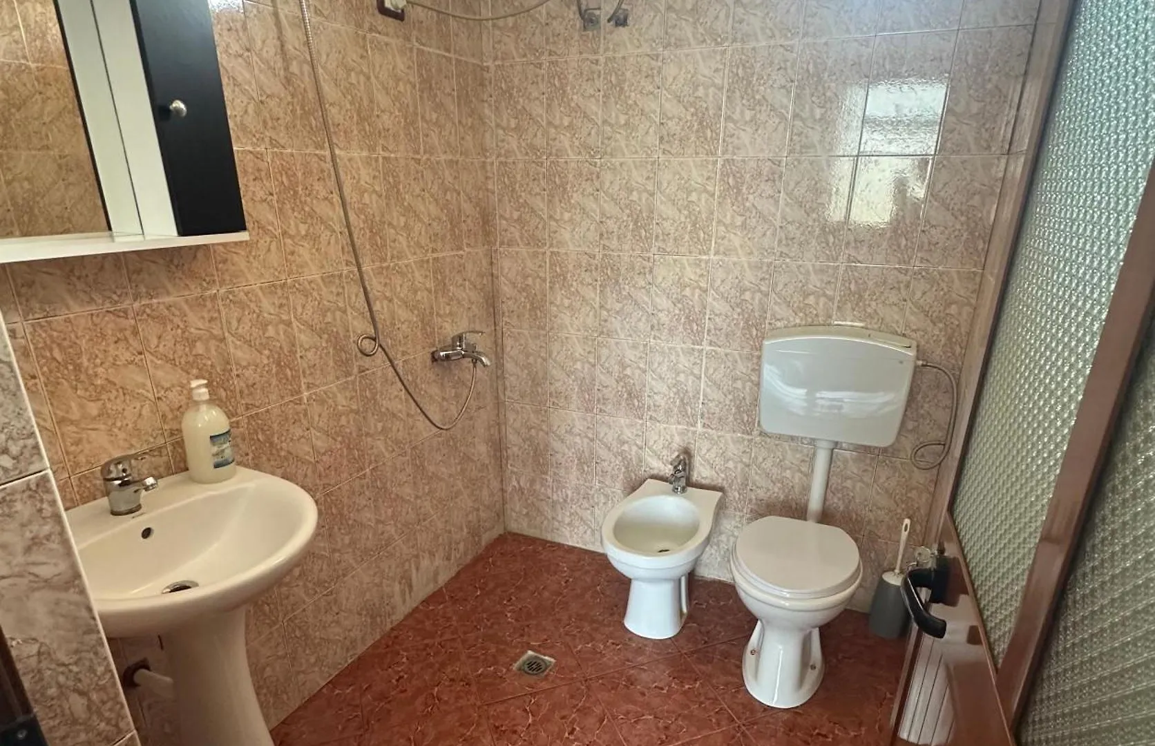 Apartment For Rent Vacation Krasniqi Karpen Albanien