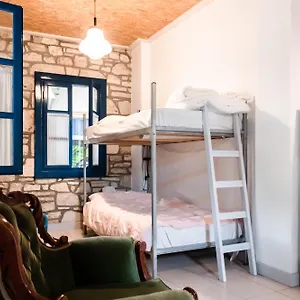 Himara Hostel Himarë